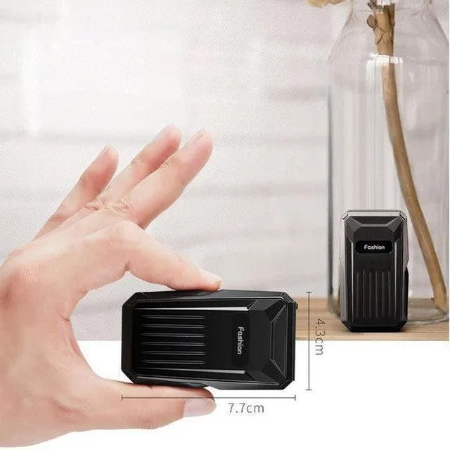 ANDOWL GPS VEHICLE TRACKER W/ STRONG MAGNET - C1B